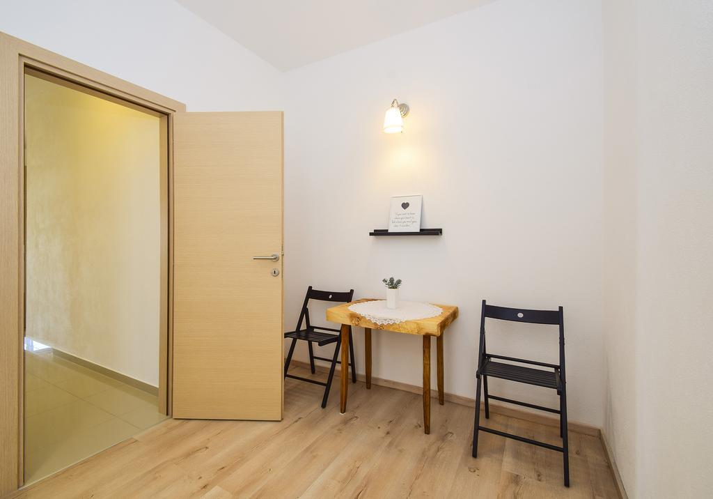 Amadrian Apartments Шибеник Экстерьер фото