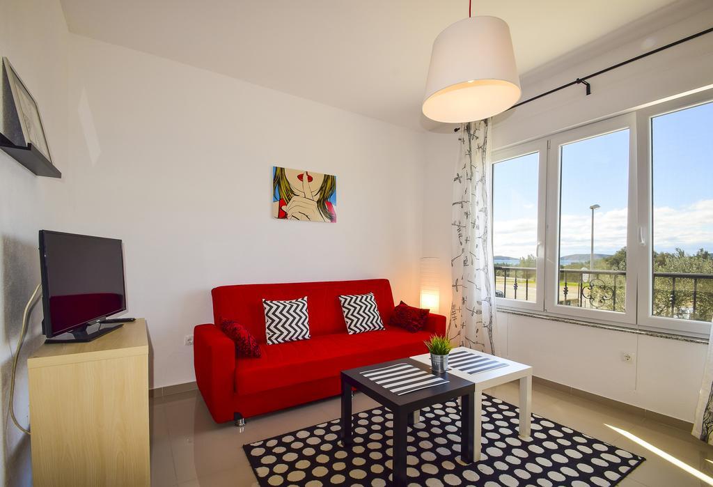 Amadrian Apartments Шибеник Экстерьер фото