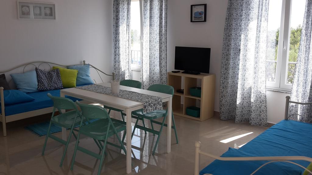 Amadrian Apartments Шибеник Экстерьер фото